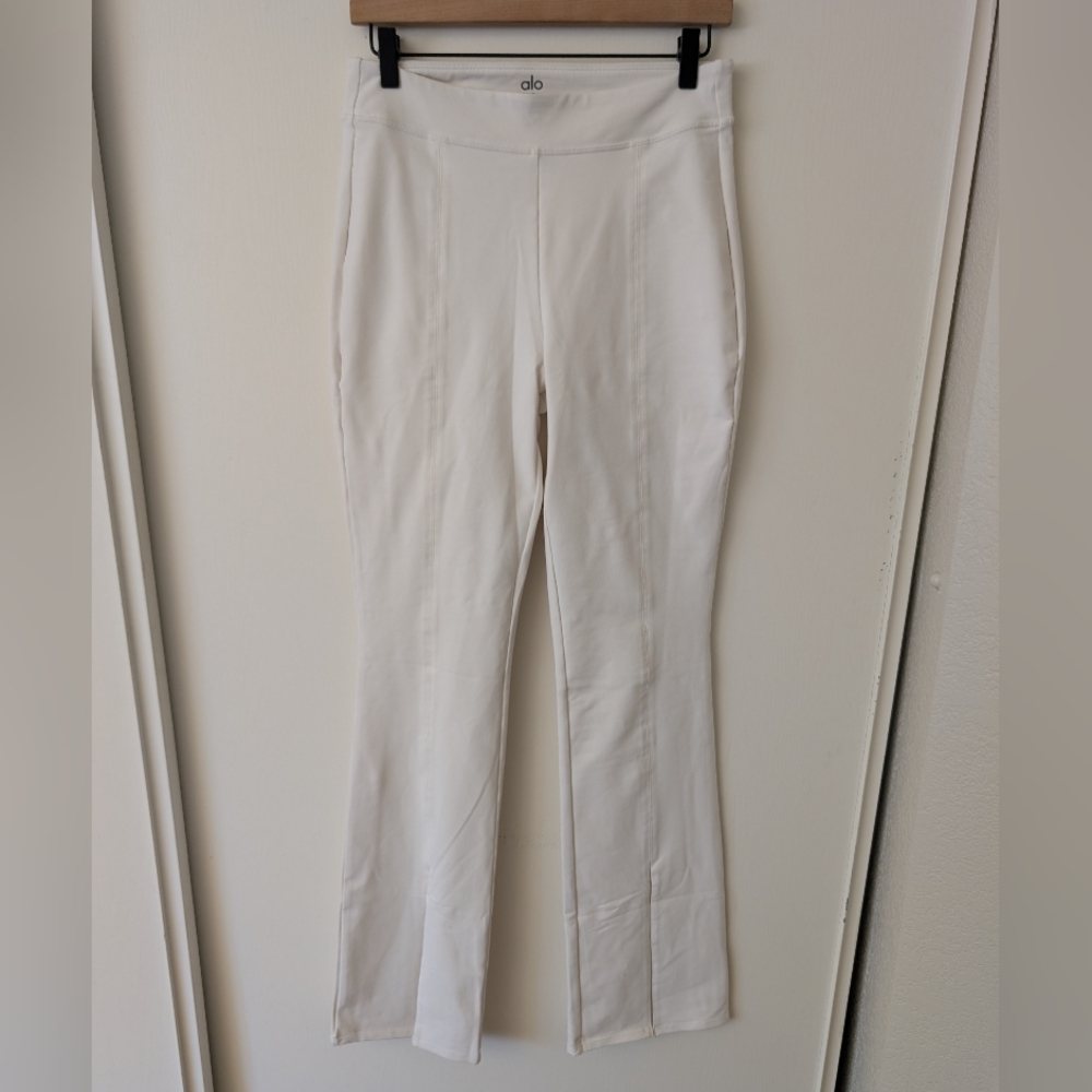 ALO Yoga Women's White High-Rise Flare Leggings
